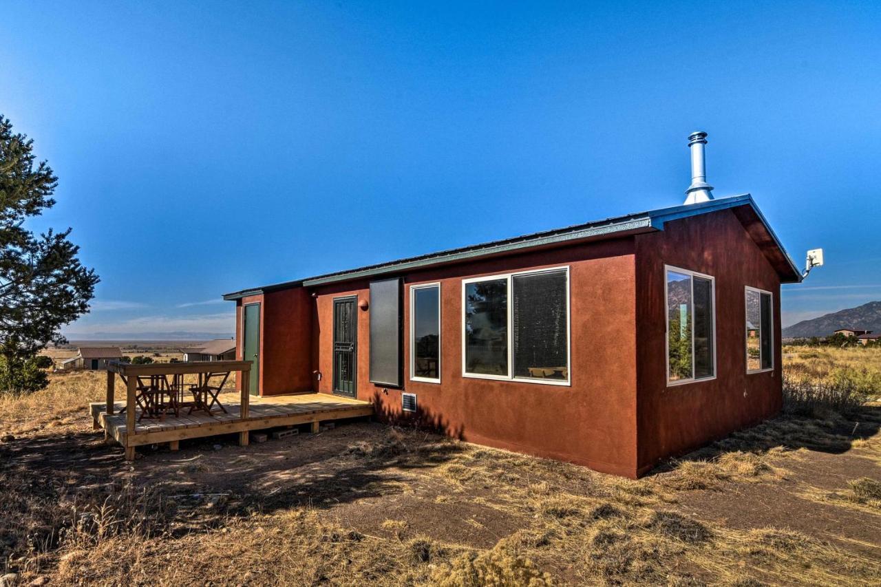 فيلا Cozy Remote Retreat • Mountain Views • Stargazing Crestone المظهر الخارجي الصورة