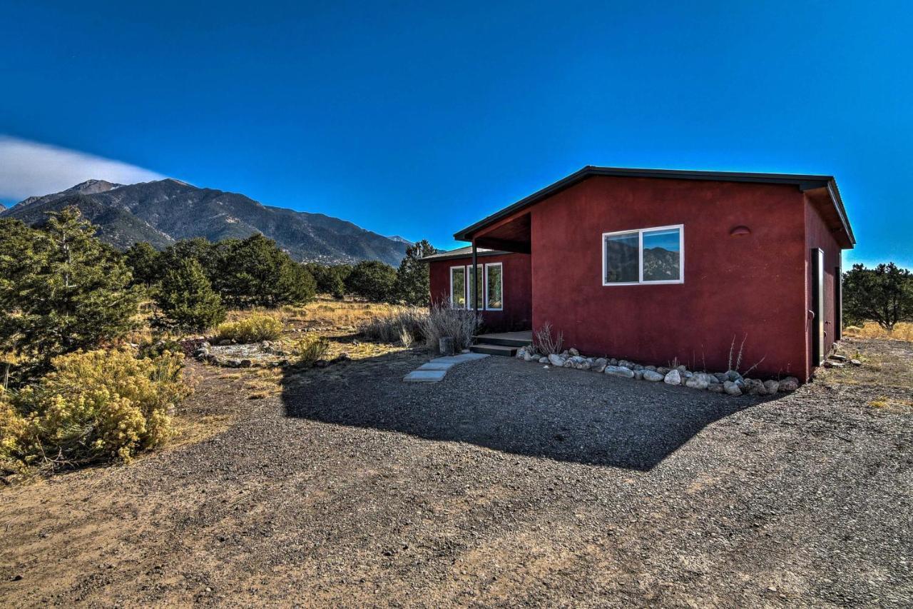 فيلا Cozy Remote Retreat • Mountain Views • Stargazing Crestone المظهر الخارجي الصورة